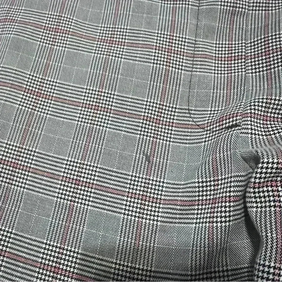 Nine West Plaid gray whit red women's ankle  pants size large - Picture 3 of 6